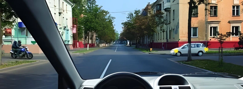 Երթևեկությունն ուղիղ շարունակելու դեպքում · Խաչմերուկների անցման կանոններ · 5/67․ պաշտոնական նկար